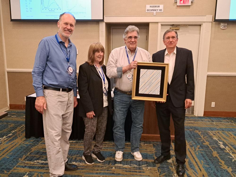 Branko, Lore, Warren and Bob with sapphire framed picture